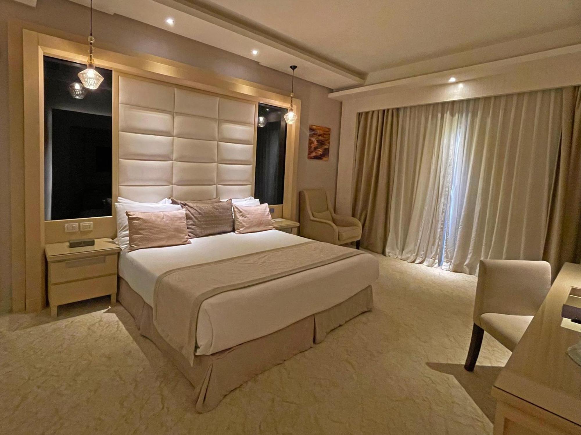 Kaisol Romance Resort Sahl Hasheesh - Adults Only フルガダ エクステリア 写真 A bedroom at the hotel