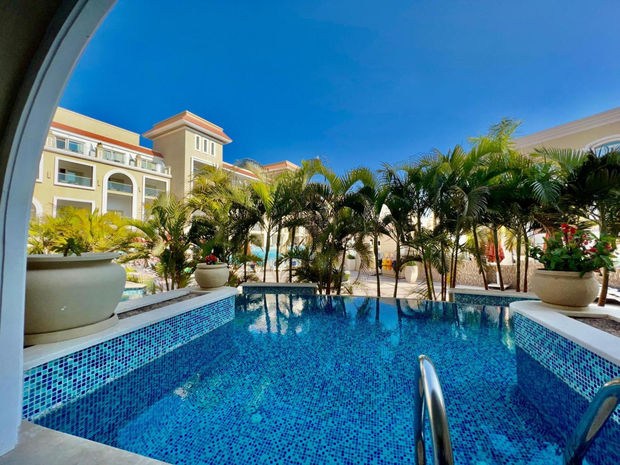 Kaisol Romance Resort Sahl Hasheesh - Adults Only フルガダ エクステリア 写真 The swimming pool at the hotel